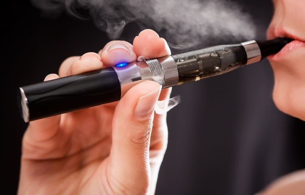 Saiba quais os riscos do uso de cigarro eletrônico – VAPE